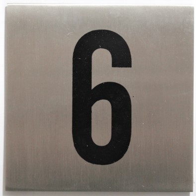 SEÑALETICA NÚMERO 6 CUADRADO (Venta hasta agotar stock)