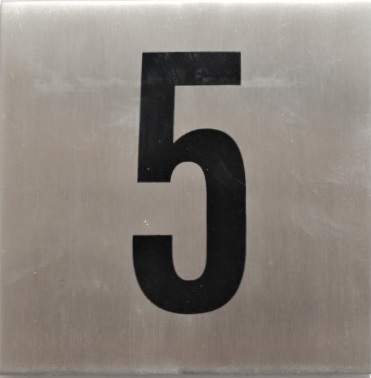 SEÑALETICA NÚMERO 5 CUADRADO (Venta hasta agotar stock)